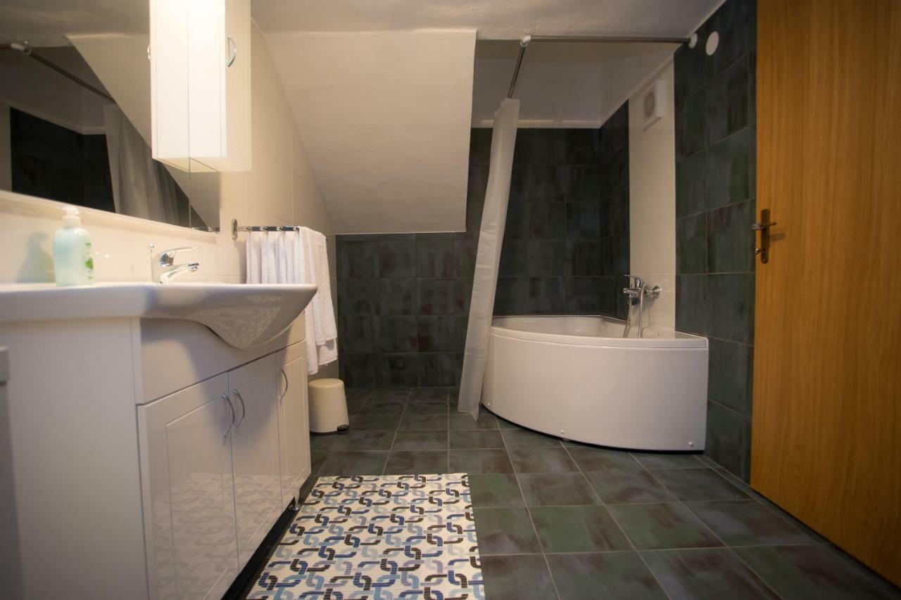 Apartman Girasol Pola Esterno foto