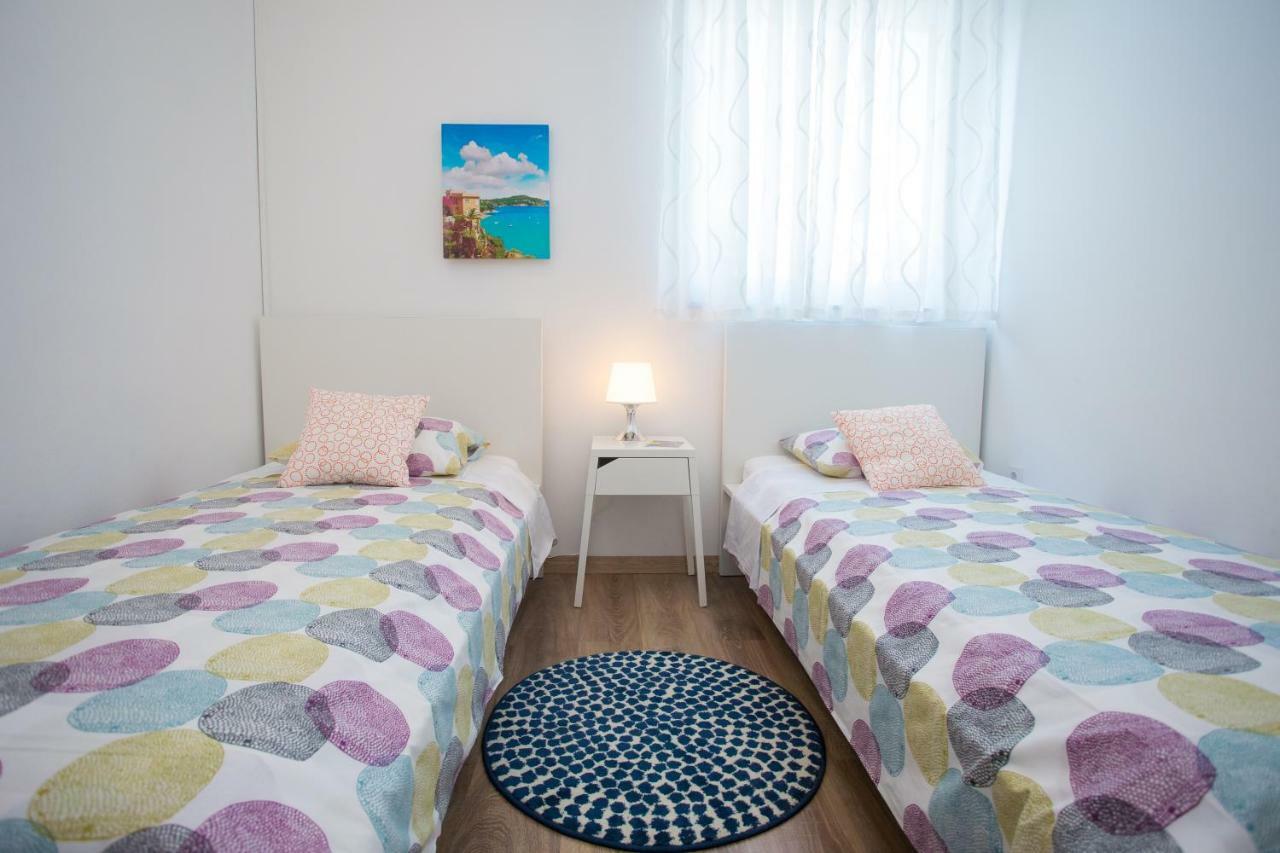 Apartman Girasol Pola Esterno foto