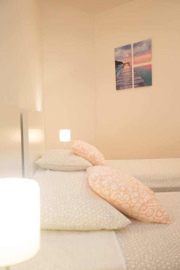Apartman Girasol Pola Esterno foto